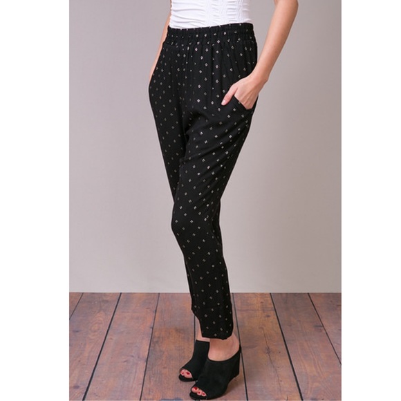 knot sisters Pants - Picture 2 of 10